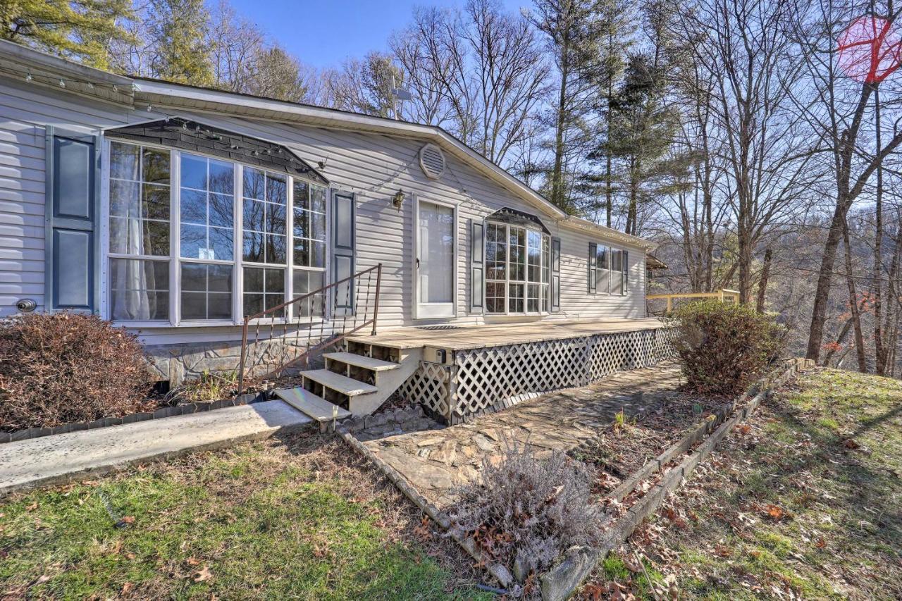 Spruce Pine Riverfront Rental Deck And 2 Fire Pits! Exterior photo