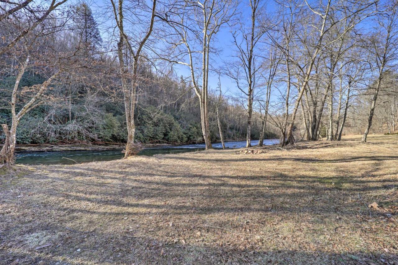 Spruce Pine Riverfront Rental Deck And 2 Fire Pits! Exterior photo